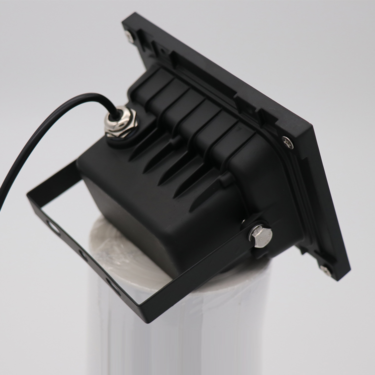 L-400CV Remote Solar Floodlight